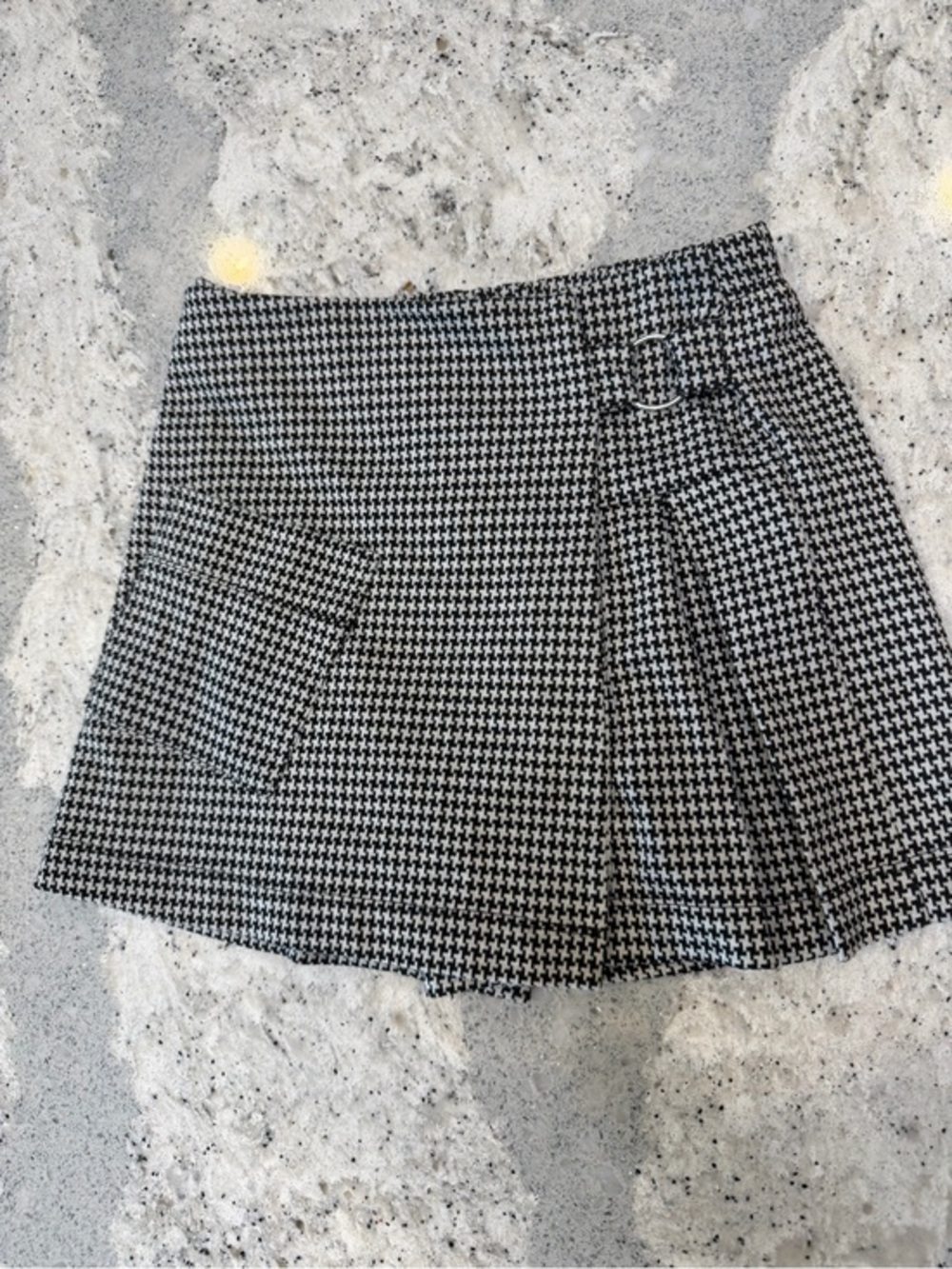 Mayoral Black & White Houndstooth Mini Skort with Buckle Detail size 8